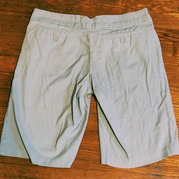The Limited Cassidy Fit Khaki Shorts Sz 10 - Picture 4 of 4